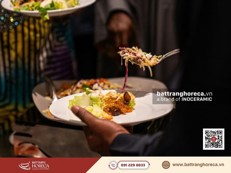 Phân loại nhà hàng theo phong cách ẩm thực Á - Âu để chọn mẫu bát đĩa tương ứng - Bát Tràng Horeca Phân loại nhà hàng theo phong cách ẩm thực Á - Âu để chọn mẫu bát đĩa tương ứng
