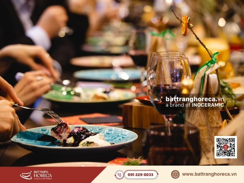 Tiêu chí phân loại nhà hàng để chọn bát đĩa phù hợp và đồng bộ thương hiệu - Bát Tràng Horeca Tiêu chí phân loại nhà hàng để chọn bát đĩa phù hợp và đồng bộ thương hiệu