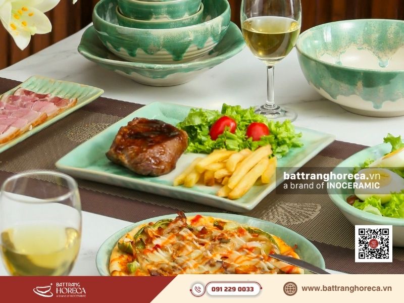 Đĩa vuông cách điệu tạo điểm nhấn hình khối hiện đại cho không gian - Bát Tràng Horeca Đĩa vuông cách điệu tạo điểm nhấn hình khối hiện đại cho không gian