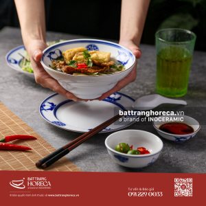 Set tô yêu bán bánh đa cá Thọ Đào Bát Tràng