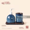Khay bình đựng nước rửa tay kèm cốc sứ trụ 22 x 10cm - Lam Vân